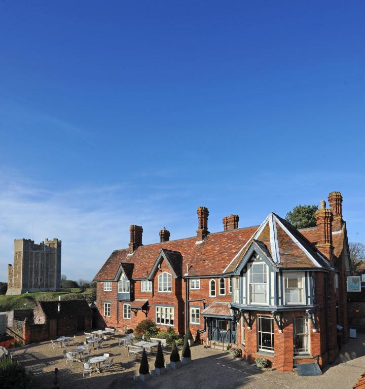 Crown And Castle Hotell Orford Eksteriør bilde